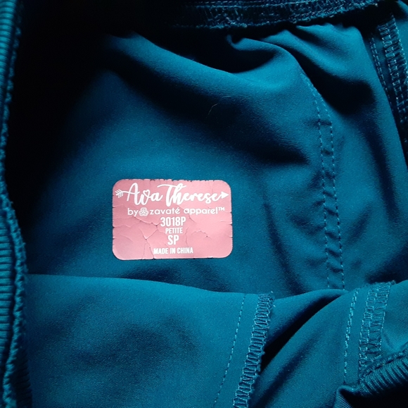 Ava Therese Scrub Set - Picture 5 of 8